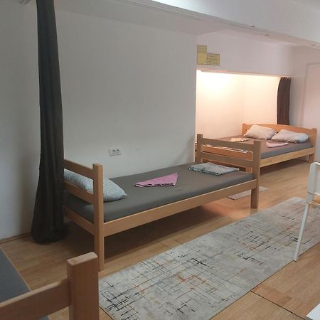 Hostel Inn Downtown ベオグラード エクステリア 写真