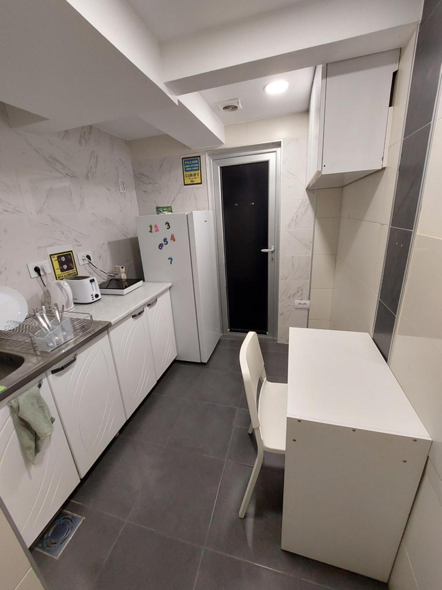 Hostel Inn Downtown ベオグラード 部屋 写真