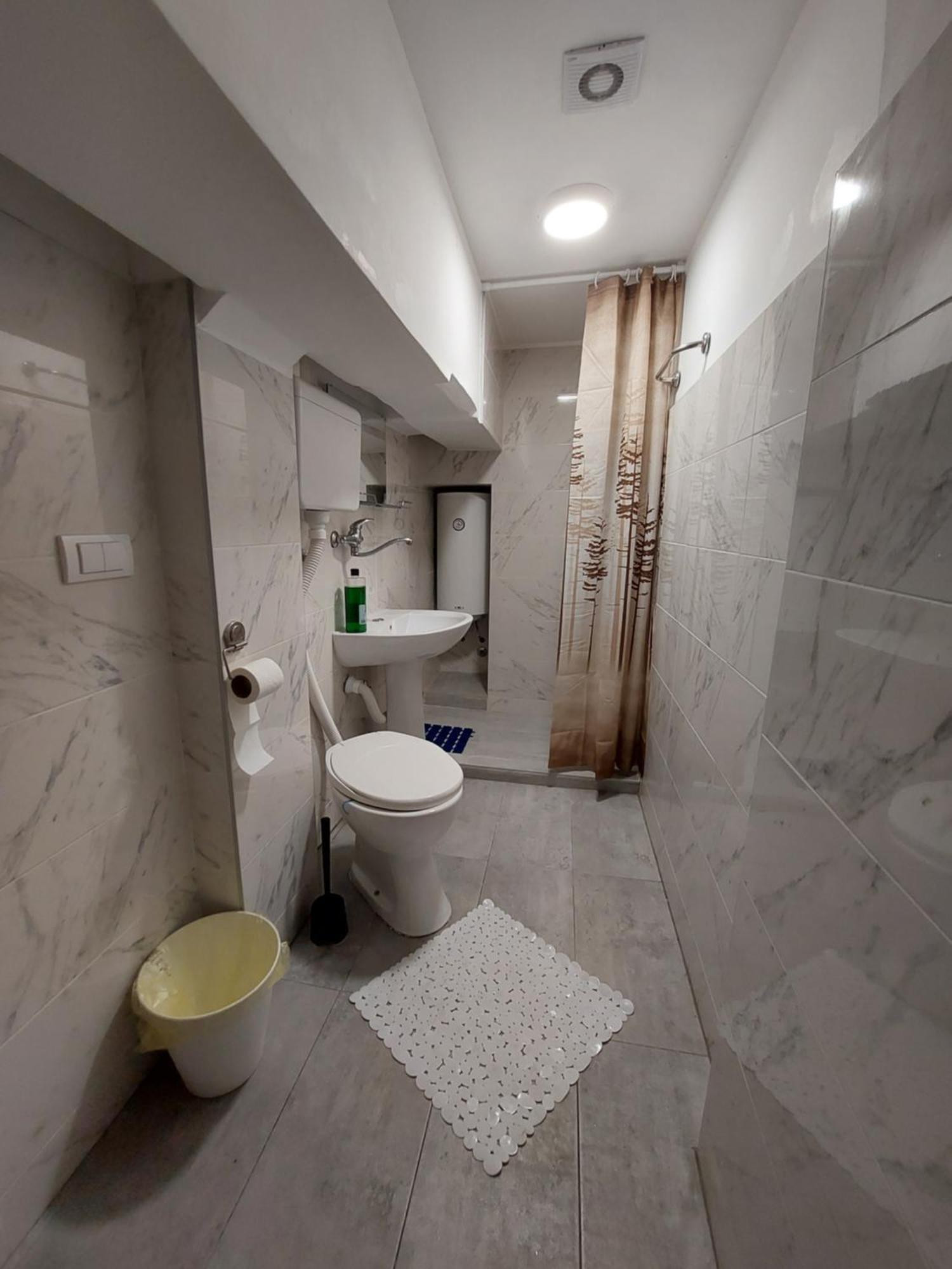 Hostel Inn Downtown ベオグラード エクステリア 写真